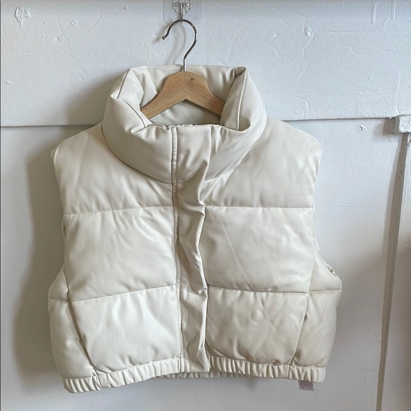 Zara Jackets & Blazers - Zara Cream Quilted Vest with High Collar